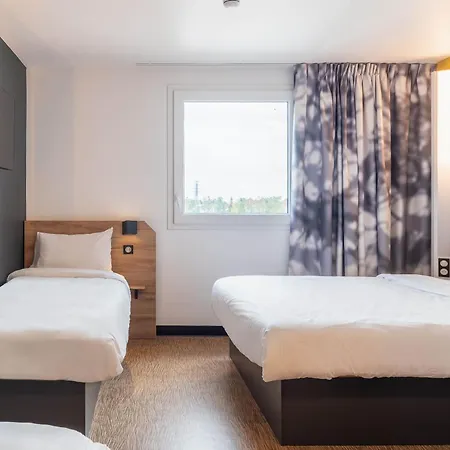 Bourg-en-bresse Hotel